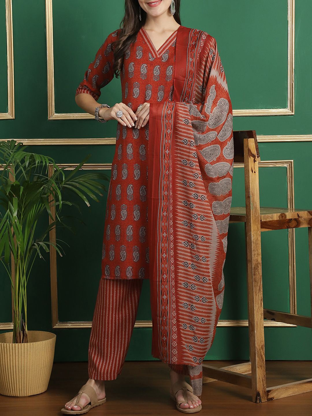 Moda Rapido Floral Printed V-Neck Straight Pure Cotton Kurta With Trousers And Dupatta, Red
Moda Rapido Floral Printed V-Neck Straight Pure Cotton Kurta With Trousers And Dupatta, Red