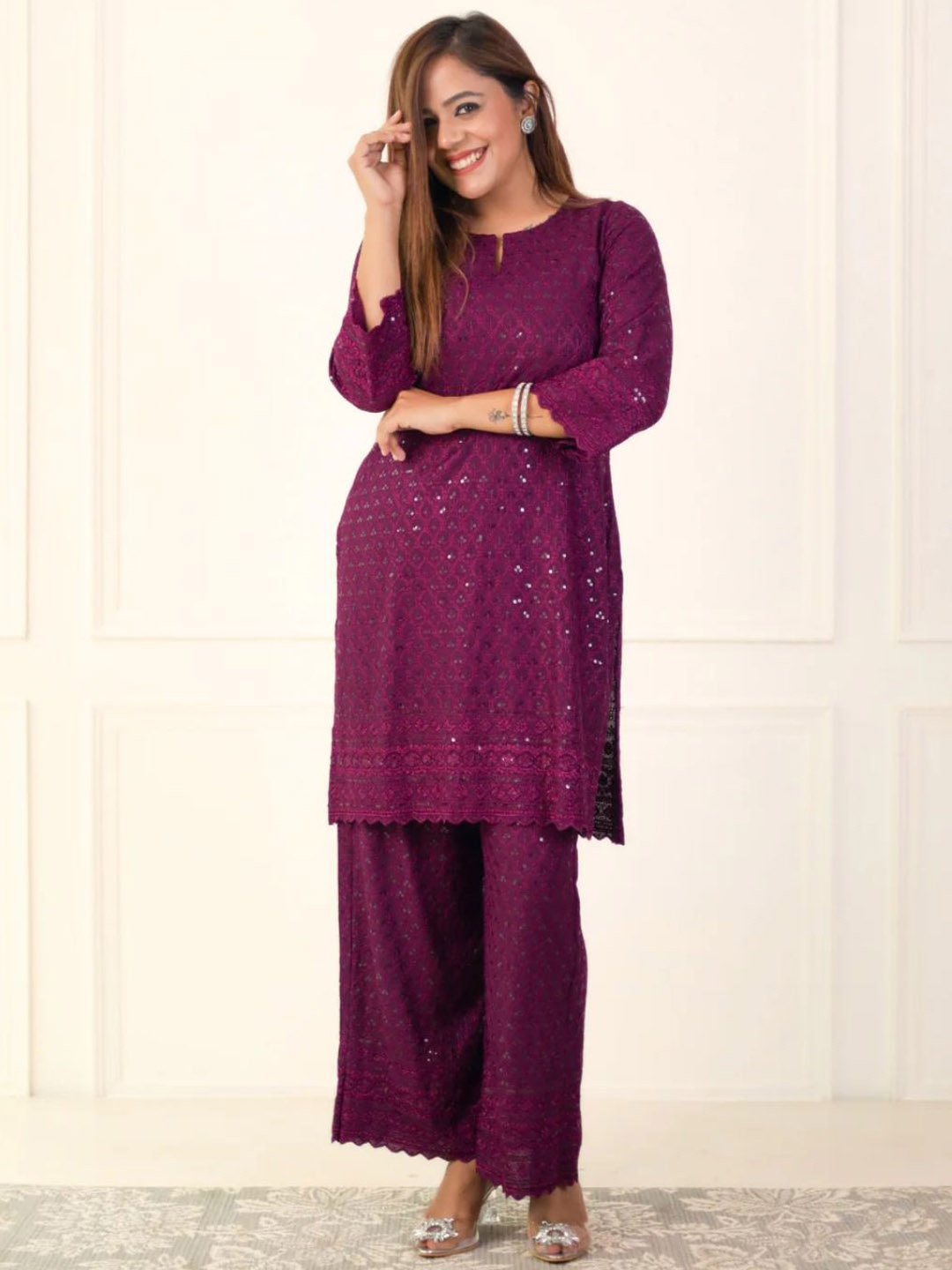 The Svaya Floral Embroidered Notch Neck Sequinned Chikankari Straight Kurta With Palazzos, Purple
The Svaya Floral Embroidered Notch Neck Sequinned Chikankari Straight Kurta With Palazzos, Purple