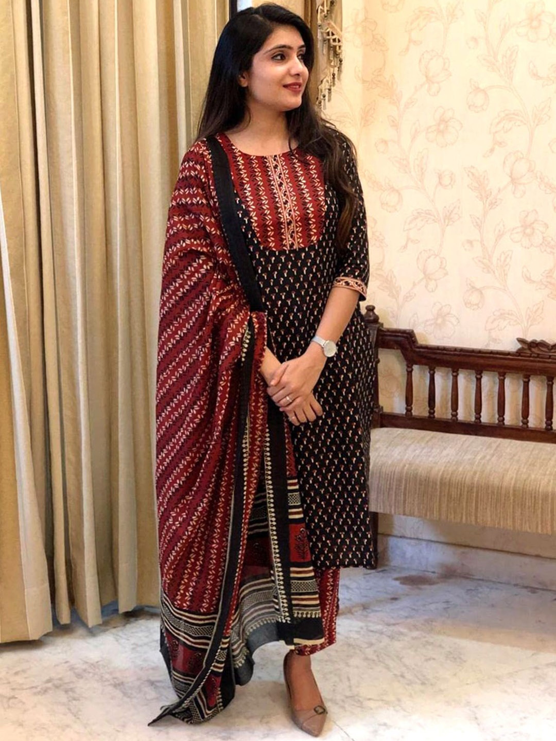 Moda Rapido Women Ethnic Motifs Printed Regular Kurta with Trousers & With Dupatta, Black
Moda Rapido Women Ethnic Motifs Printed Regular Kurta with Trousers & With Dupatta, Black