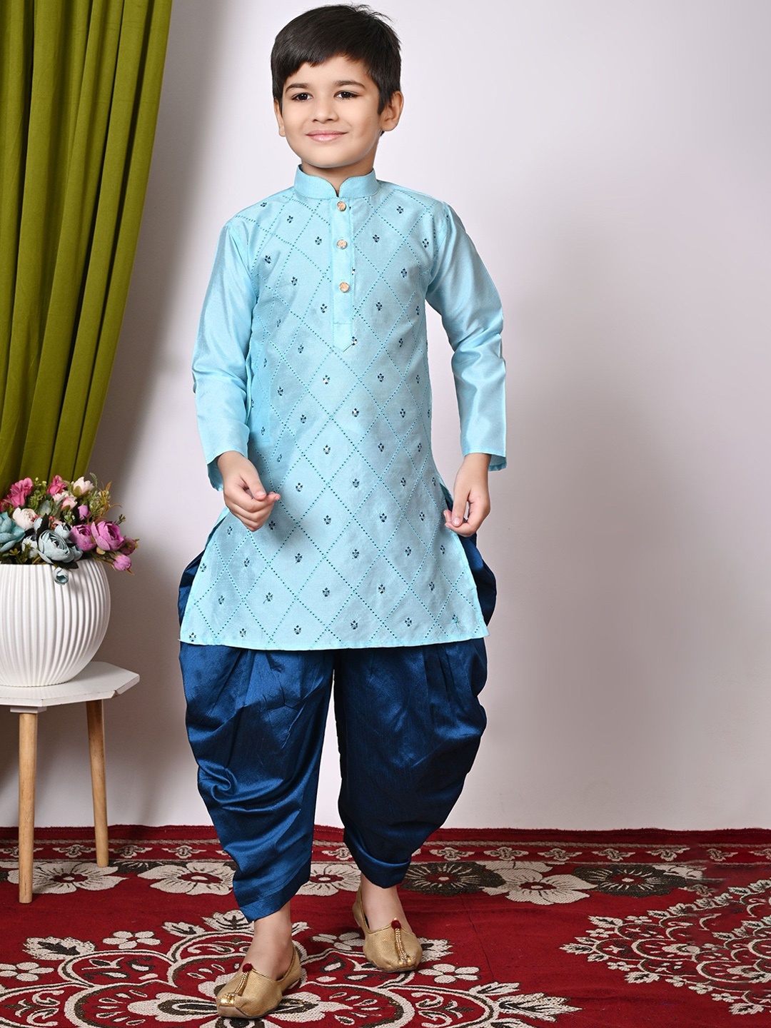 Cae Boys Geometric Embroidered Sequinned Mandarin Collar Dupion Silk Kurta With Patiala, Turquoise blue
Cae Boys Geometric Embroidered Sequinned Mandarin Collar Dupion Silk Kurta With Patiala, Turquoise blue