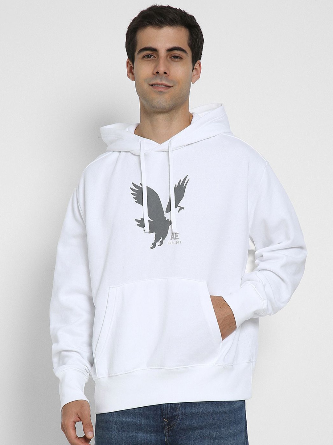 AMERICAN EAGLE OUTFITTERS Men Logo Printed Hooded Pullover Oversized Sweatshirt, White
AMERICAN EAGLE OUTFITTERS Men Logo Printed Hooded Pullover Oversized Sweatshirt, White