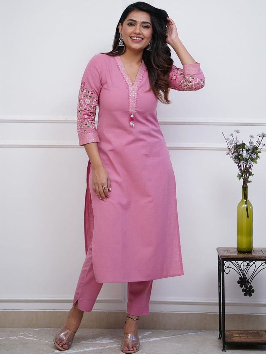 VASUPRADA Floral Embroidered V-Neck Sequinned Pure Cotton Straight Kurta With Trousers, Pink
VASUPRADA Floral Embroidered V-Neck Sequinned Pure Cotton Straight Kurta With Trousers, Pink
