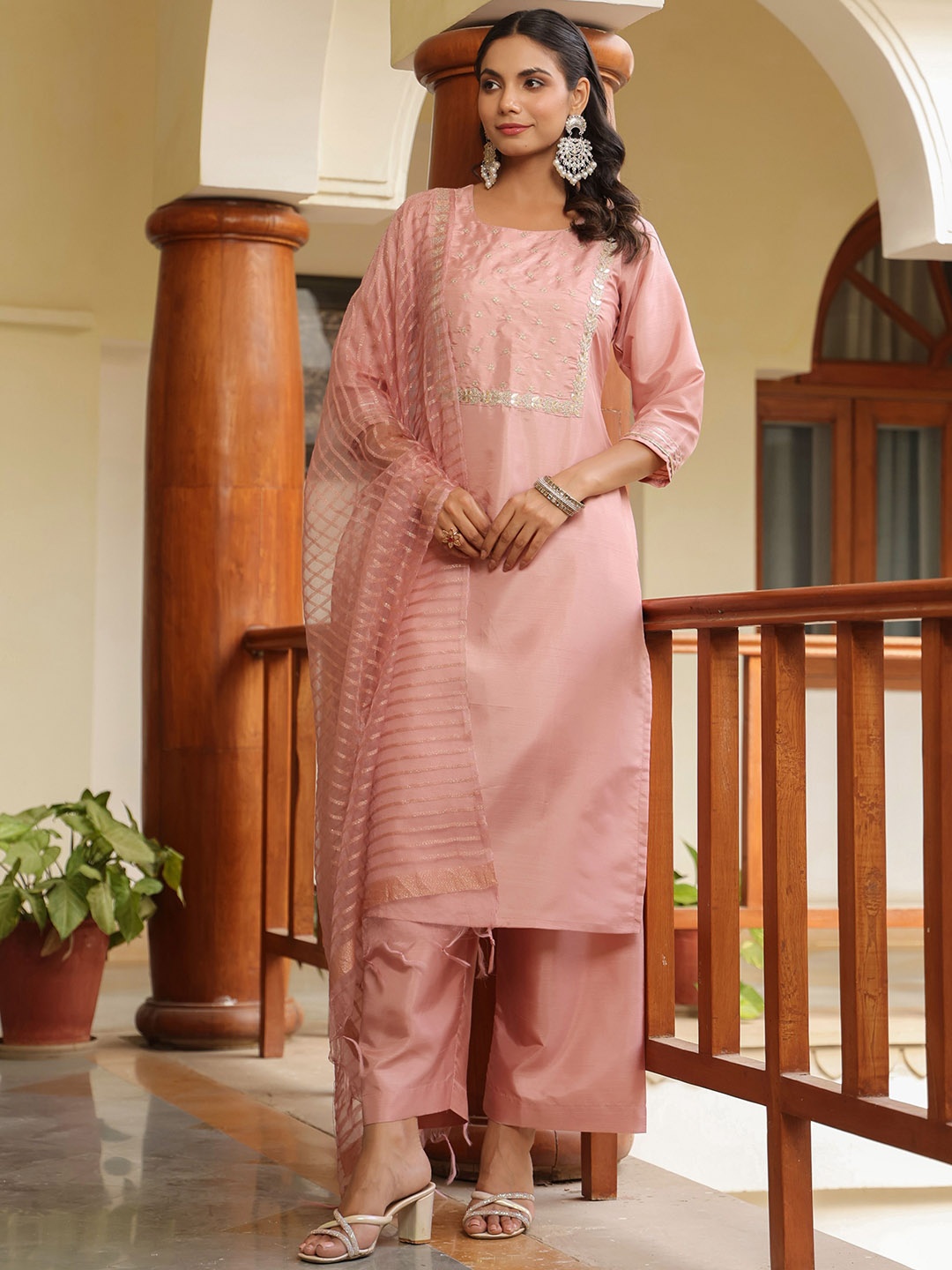 KALINI Floral Embroidered Gotta Patti Work Straight Kurta With Trousers & Dupatta, Peach
KALINI Floral Embroidered Gotta Patti Work Straight Kurta With Trousers & Dupatta, Peach