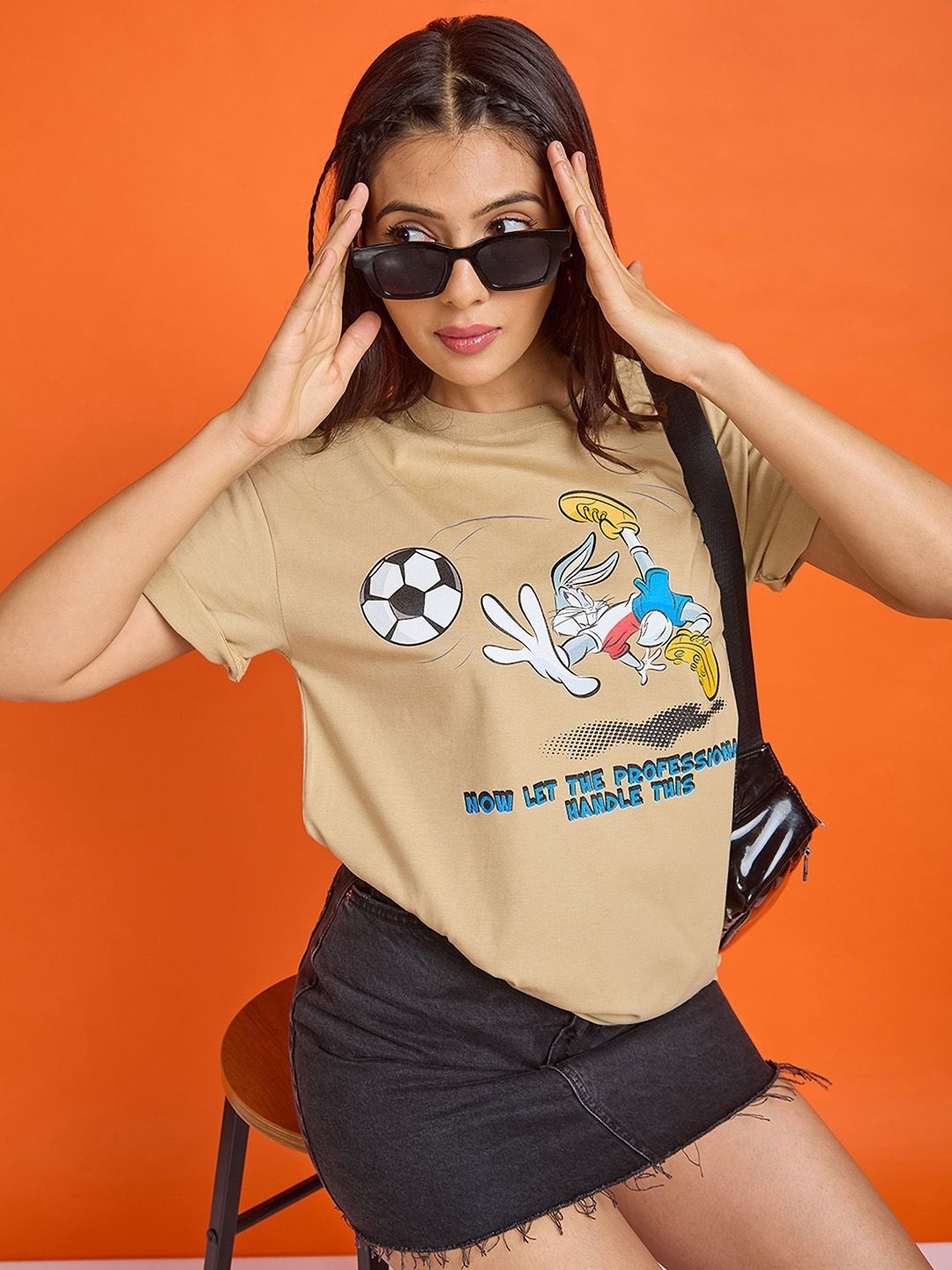 Kook N Keech Looney Tunes Women Bugs Bunny Graphic Printed Cotton Relaxed Fit T-shirt, Beige
Kook N Keech Looney Tunes Women Bugs Bunny Graphic Printed Cotton Relaxed Fit T-shirt, Beige