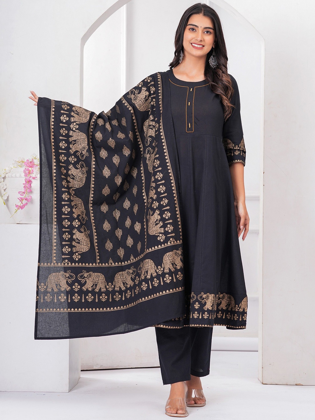 PINGAKSH Ethnic Motifs Printed Pure Cotton Straight A-Line Kurta With Trouser And Dupatta, Black
PINGAKSH Ethnic Motifs Printed Pure Cotton Straight A-Line Kurta With Trouser And Dupatta, Black