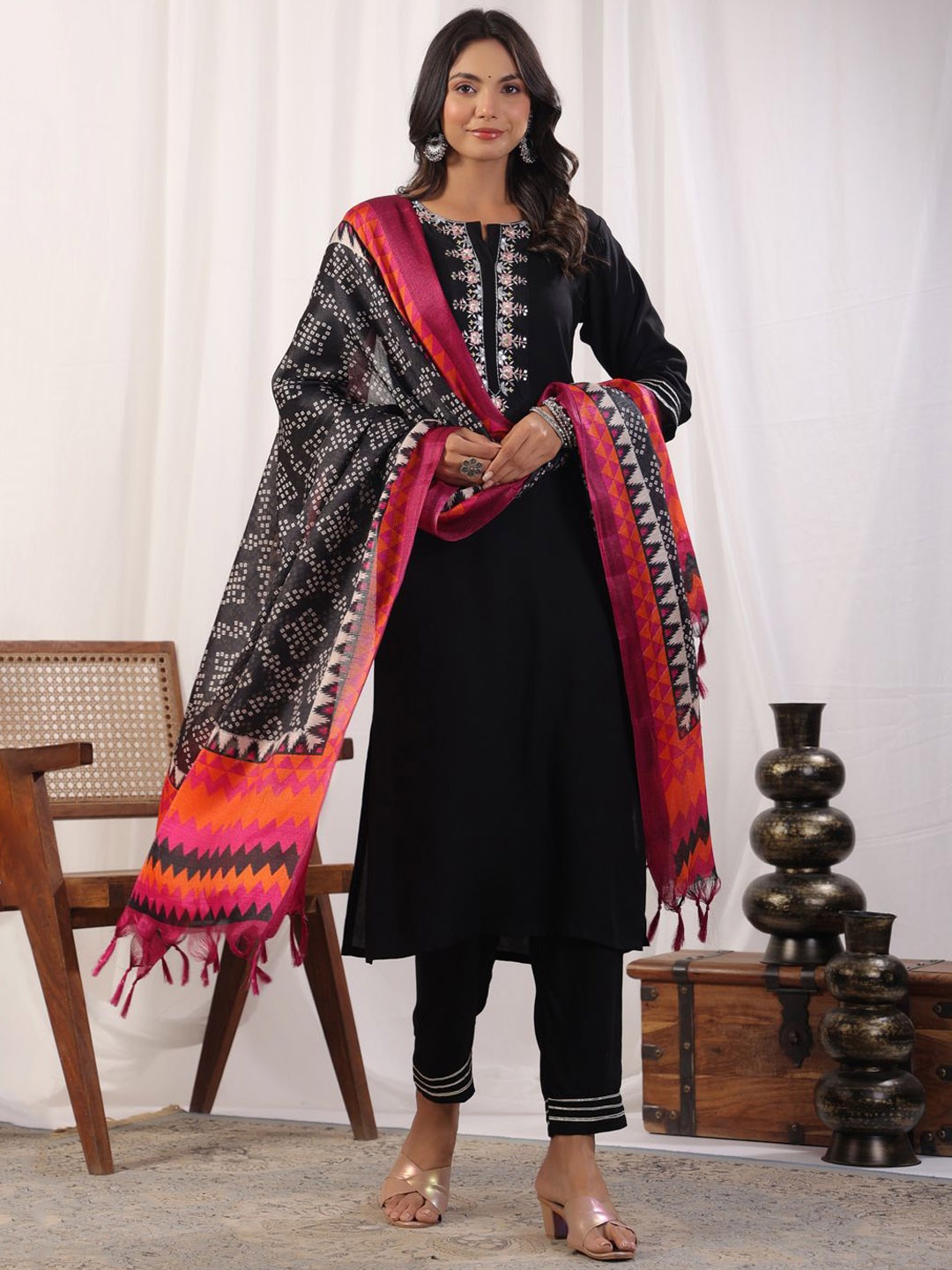KALINI Floral Embroidered Thread Work Notch Neck Straight Kurta With Trousers & Dupatta, Black
KALINI Floral Embroidered Thread Work Notch Neck Straight Kurta With Trousers & Dupatta, Black