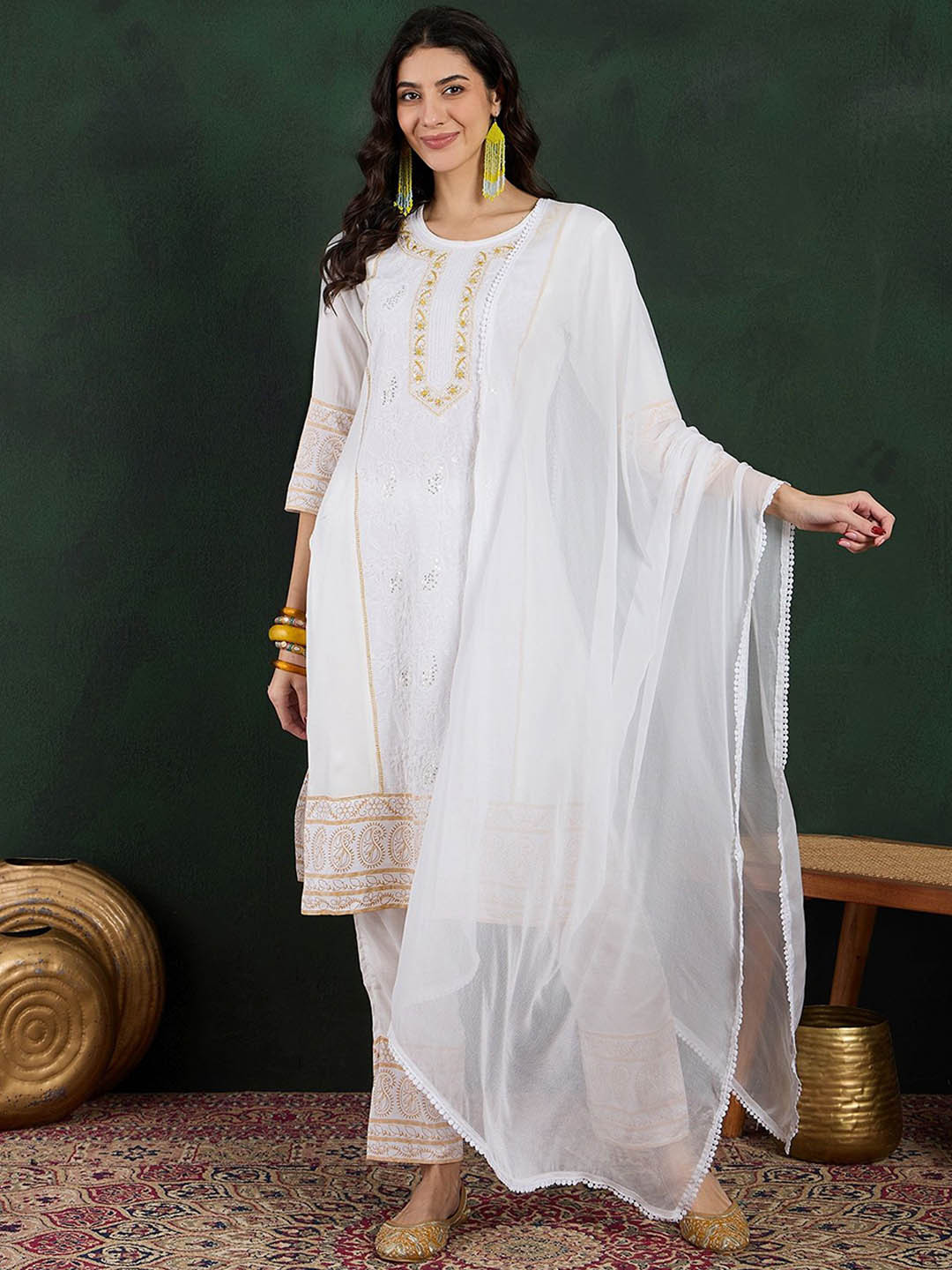 Sangria Ethnic Motifs Embroidered Sequinned Straight Kurta With Trousers & Dupatta, White
Sangria Ethnic Motifs Embroidered Sequinned Straight Kurta With Trousers & Dupatta, White