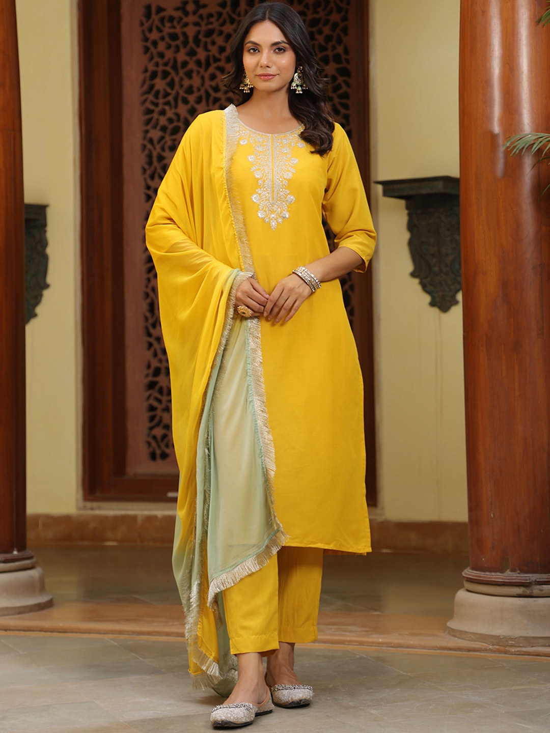 KALINI Floral Yoke Design Sequnnied Round Neck Straight Kurta With Trousers & Dupatta, Yellow
KALINI Floral Yoke Design Sequnnied Round Neck Straight Kurta With Trousers & Dupatta, Yellow
