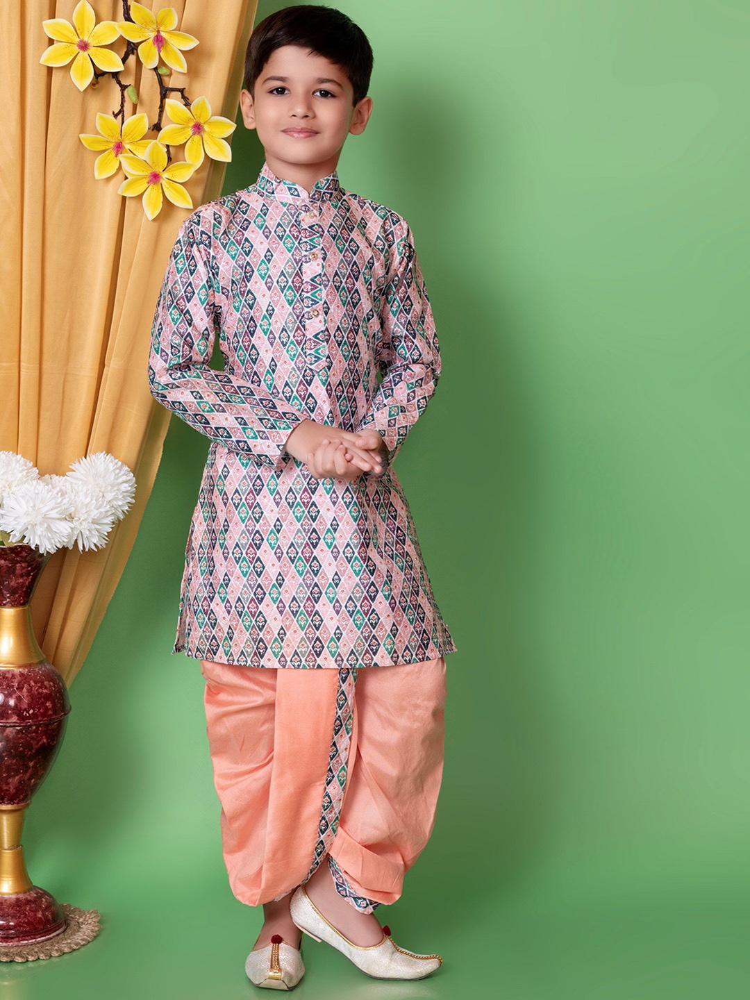 Cae Boys Geometric Printed Mandarin Collar Sequinned Straight Kurta With Patiala, Peach
Cae Boys Geometric Printed Mandarin Collar Sequinned Straight Kurta With Patiala, Peach