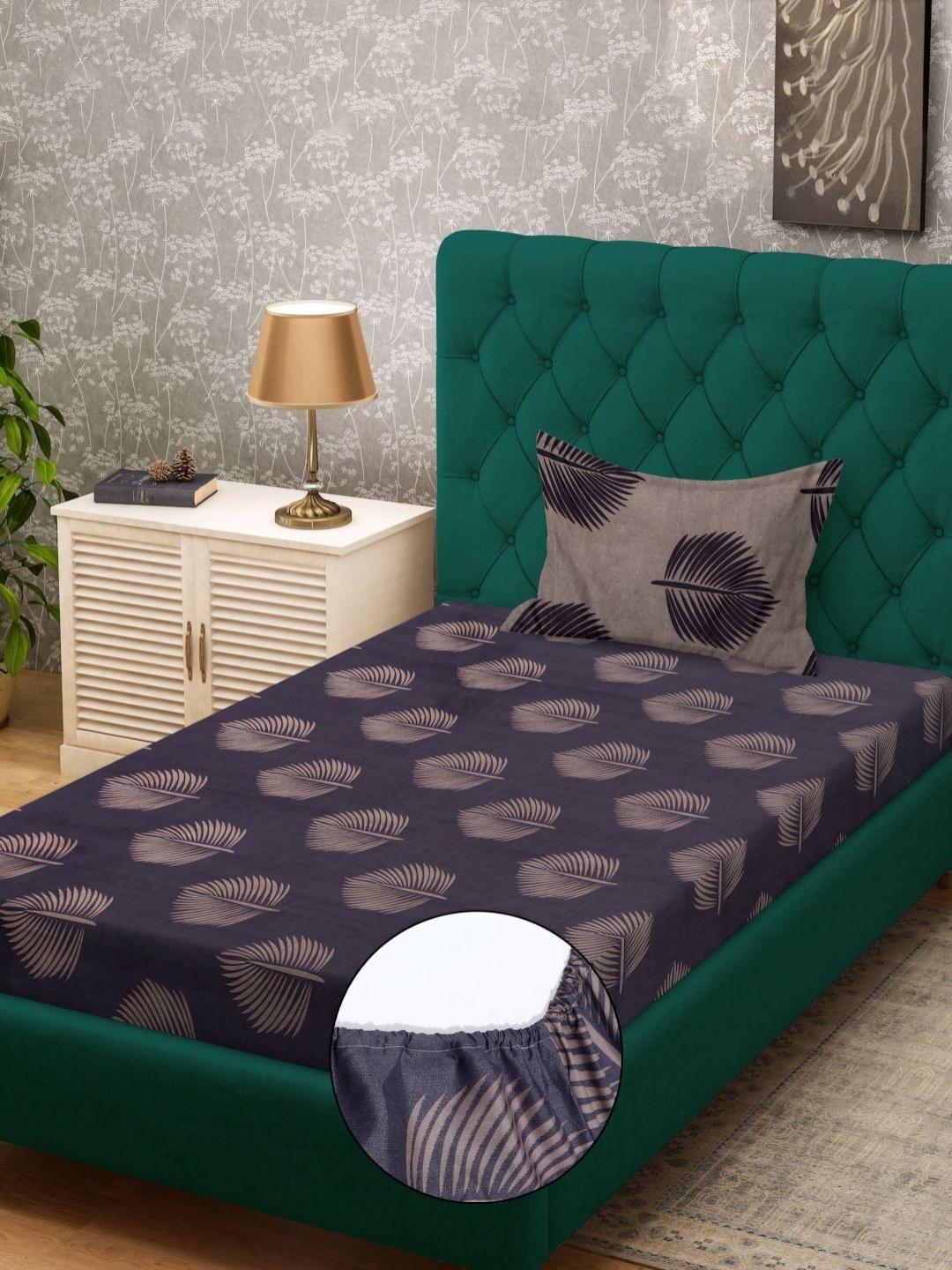 KLOTTHE Purple & Beige Floral Printed 300 TC Fitted Single Bedsheet Set 2.25 m x 1.50 m
KLOTTHE Purple & Beige Floral Printed 300 TC Fitted Single Bedsheet Set 2.25 m x 1.50 m