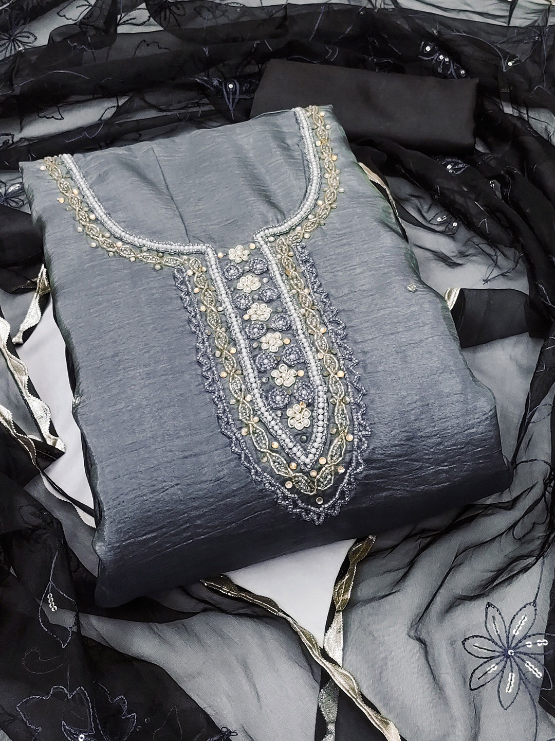 SAINOOR Floral Beads And Stones Embellished Pure Silk Semi-Stitched Dress Material, Grey
SAINOOR Floral Beads And Stones Embellished Pure Silk Semi-Stitched Dress Material, Grey