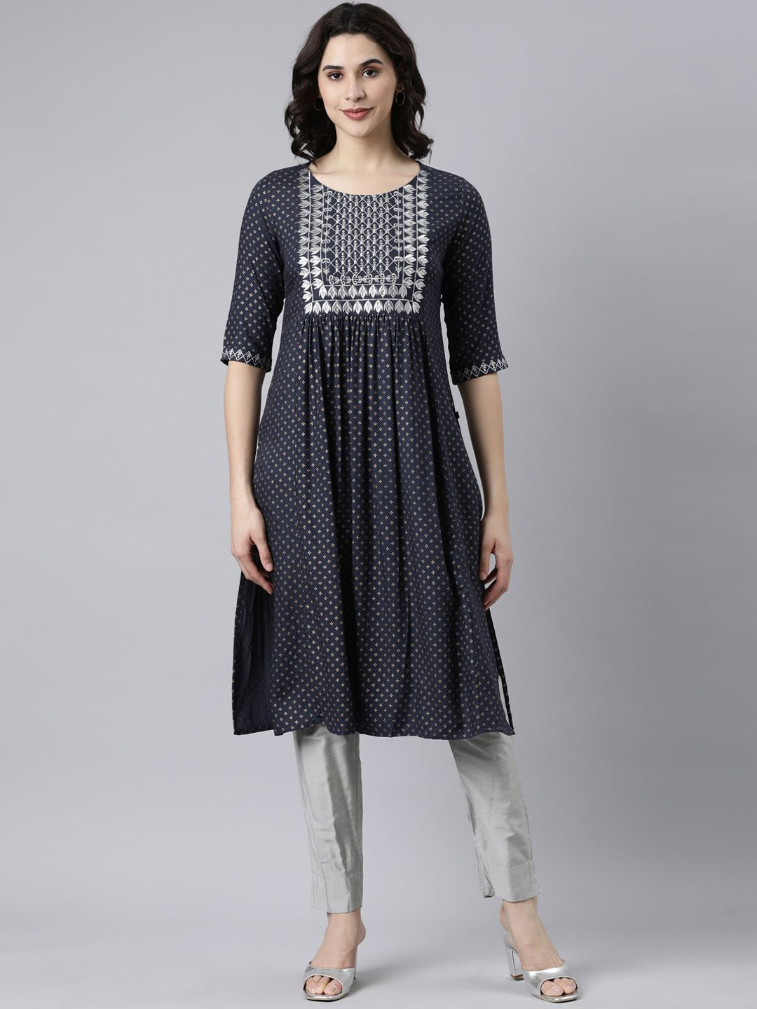 Samhitas Floral Embroidered Round Neck Pleated A-Line Kurta, Navy blue
Samhitas Floral Embroidered Round Neck Pleated A-Line Kurta, Navy blue