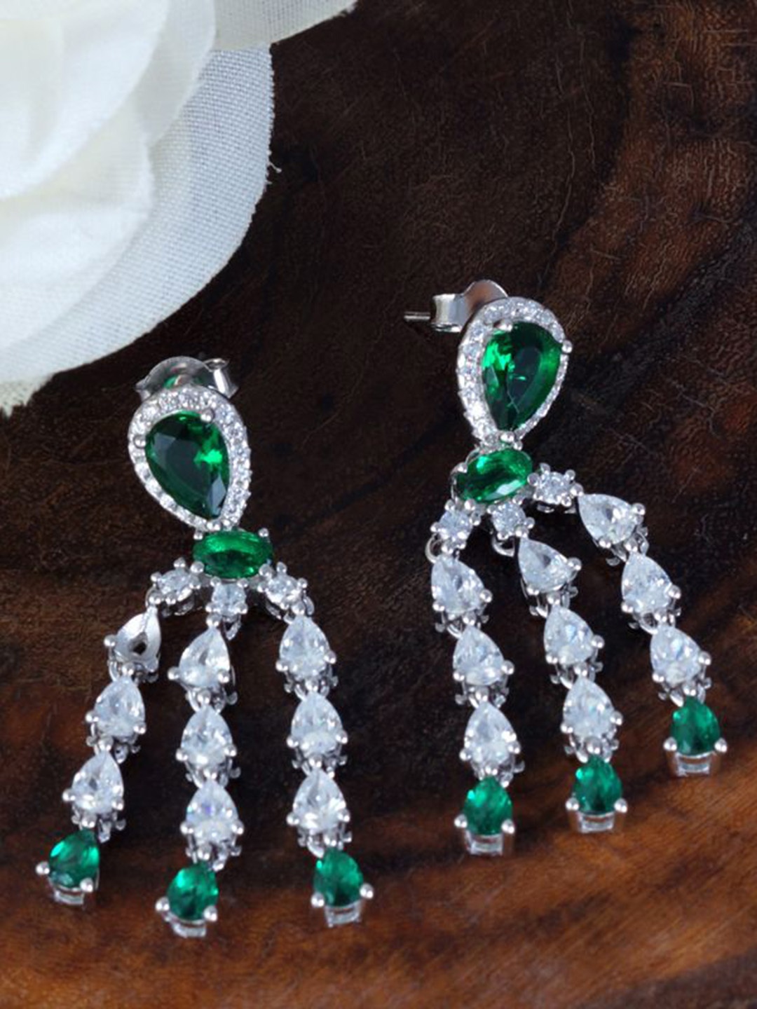 Tuanz Silver Jewelry 925 Sterling Silver Rhodium-Plated Stone Studded Shaped Drop Earrings
Tuanz Silver Jewelry 925 Sterling Silver Rhodium-Plated Stone Studded Shaped Drop Earrings