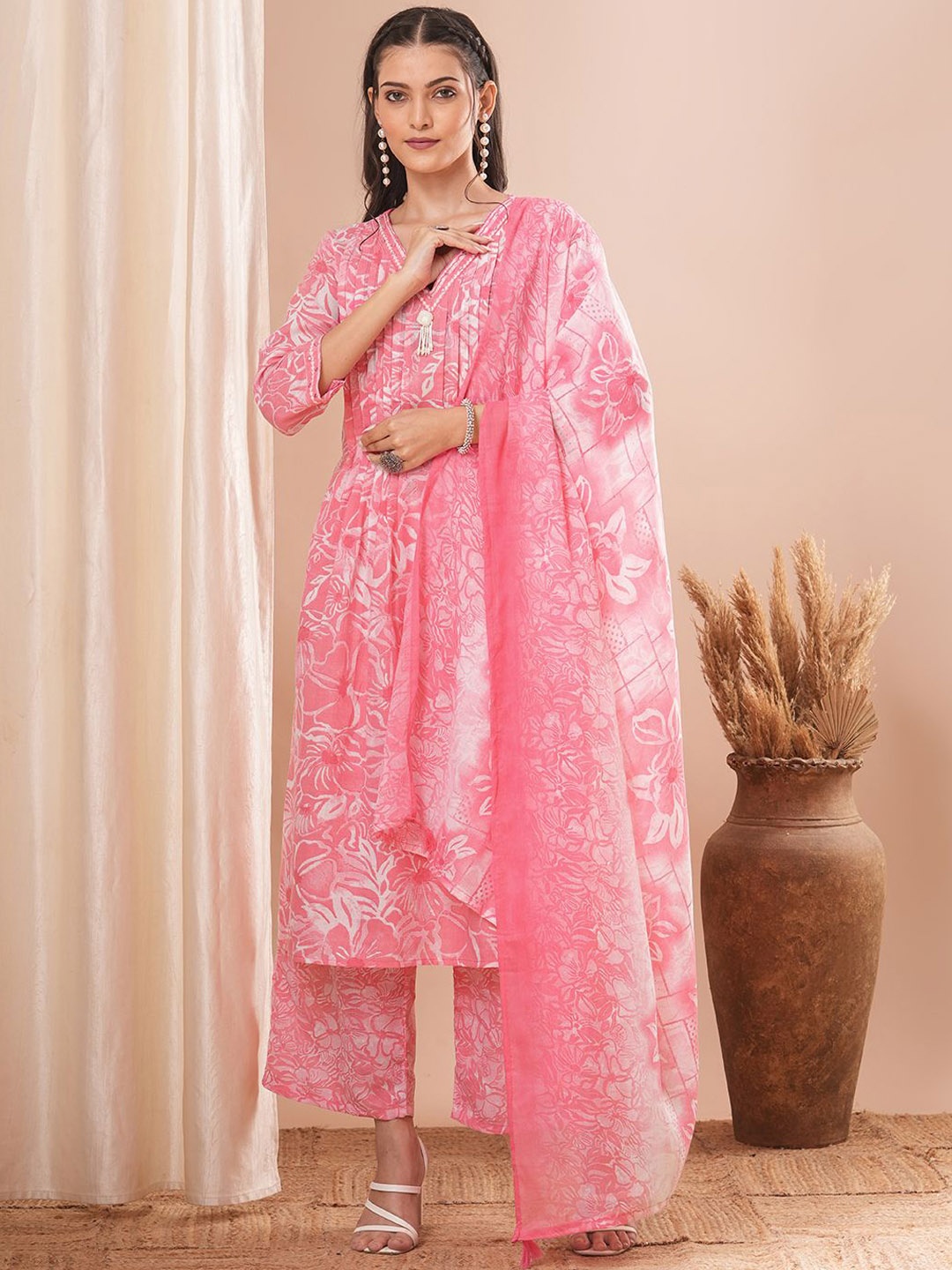 FASHOR Floral Printed Pleated Pure Cotton A-Line Kurta with Palazzos & Dupatta, Pink
FASHOR Floral Printed Pleated Pure Cotton A-Line Kurta with Palazzos & Dupatta, Pink