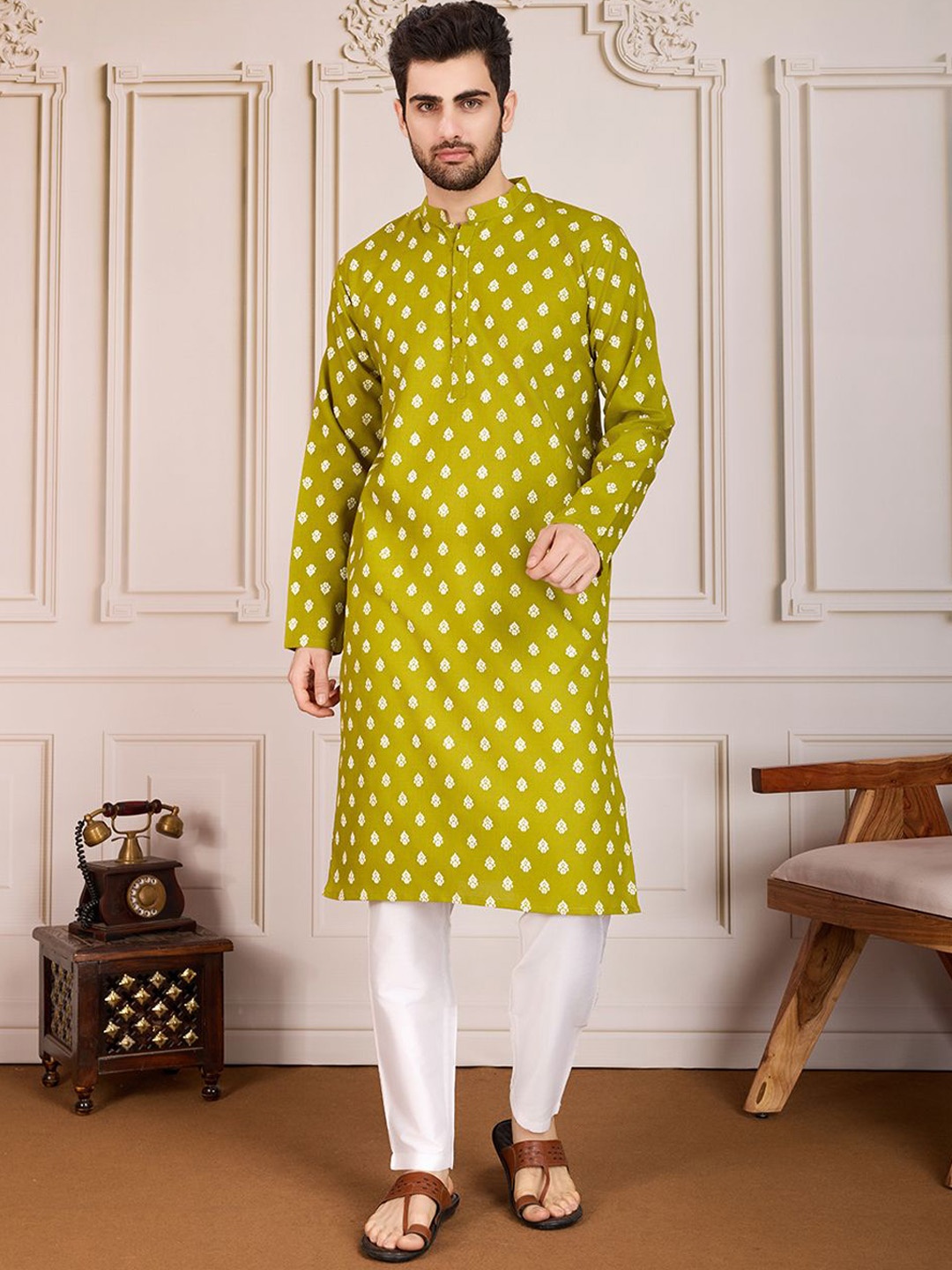 House of Pataudi Vishnu Ethnic Motifs Printed Mandarin Collar Cotton Straight Kurta, Olive
House of Pataudi Vishnu Ethnic Motifs Printed Mandarin Collar Cotton Straight Kurta, Olive