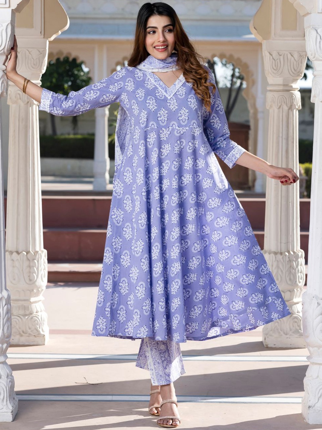 Jaitpuriya Floral Printed V-Neck Pure Cotton Anarkali Kurta With Trousers & Dupatta, Blue
Jaitpuriya Floral Printed V-Neck Pure Cotton Anarkali Kurta With Trousers & Dupatta, Blue
