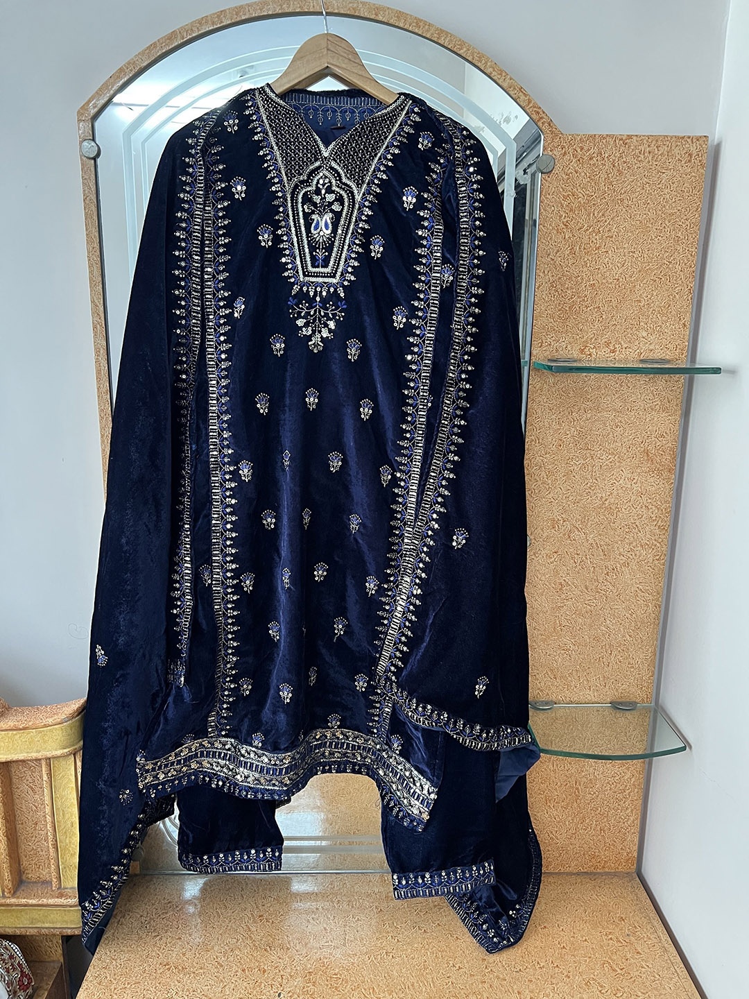 ZIBLON Ethnic Motifs Embroidered Velvet Thread Work Pakistani Style Kurta With Pyjamas, Blue
ZIBLON Ethnic Motifs Embroidered Velvet Thread Work Pakistani Style Kurta With Pyjamas, Blue