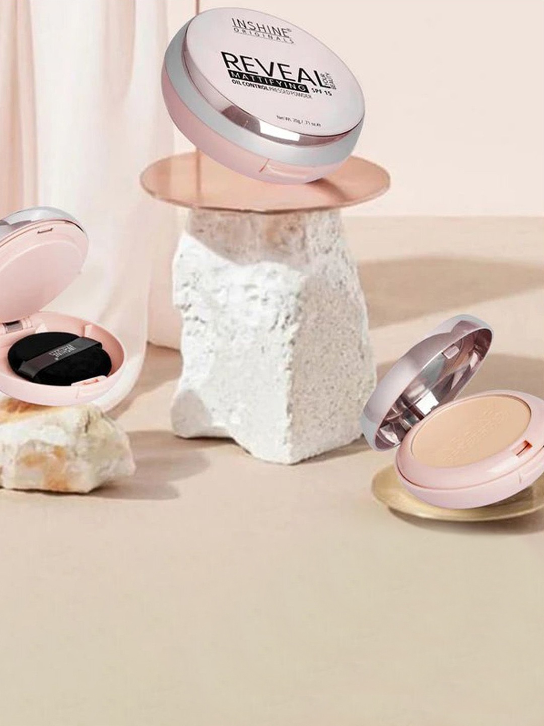 Inshine Professionals Invisiwear True Match Compact Powder - 22g - Ivory Fair 601, Beige
Inshine Professionals Invisiwear True Match Compact Powder - 22g - Ivory Fair 601, Beige