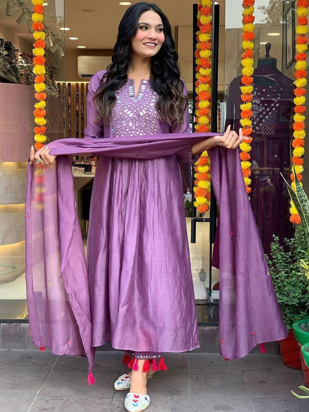 Bought First Geometric Yoke Design Empire Mirror Work Kurta With Trouser & Dupatta, Lavender
Bought First Geometric Yoke Design Empire Mirror Work Kurta With Trouser & Dupatta, Lavender