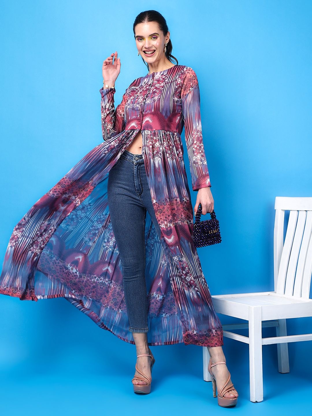 Moda Rapido Amethyst Floral Printed High Slit Round Neck Georgette Maxi A-Line Kurta, Brown
Moda Rapido Amethyst Floral Printed High Slit Round Neck Georgette Maxi A-Line Kurta, Brown