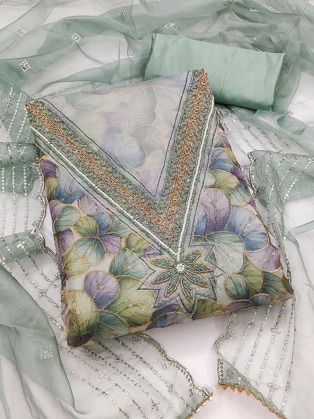 SAINOOR Floral Sequinned Embroidered Organza Semi-Stitched Dress Material, Sea green
SAINOOR Floral Sequinned Embroidered Organza Semi-Stitched Dress Material, Sea green