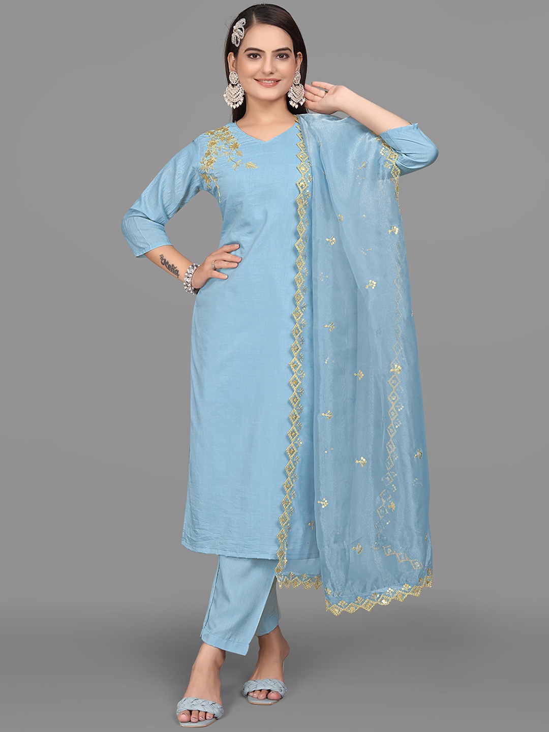 ZEEPKART Floral Embroidered V-Neck Sequinned Straight Kurta With Trousers & Dupatta, Turquoise blue
ZEEPKART Floral Embroidered V-Neck Sequinned Straight Kurta With Trousers & Dupatta, Turquoise blue