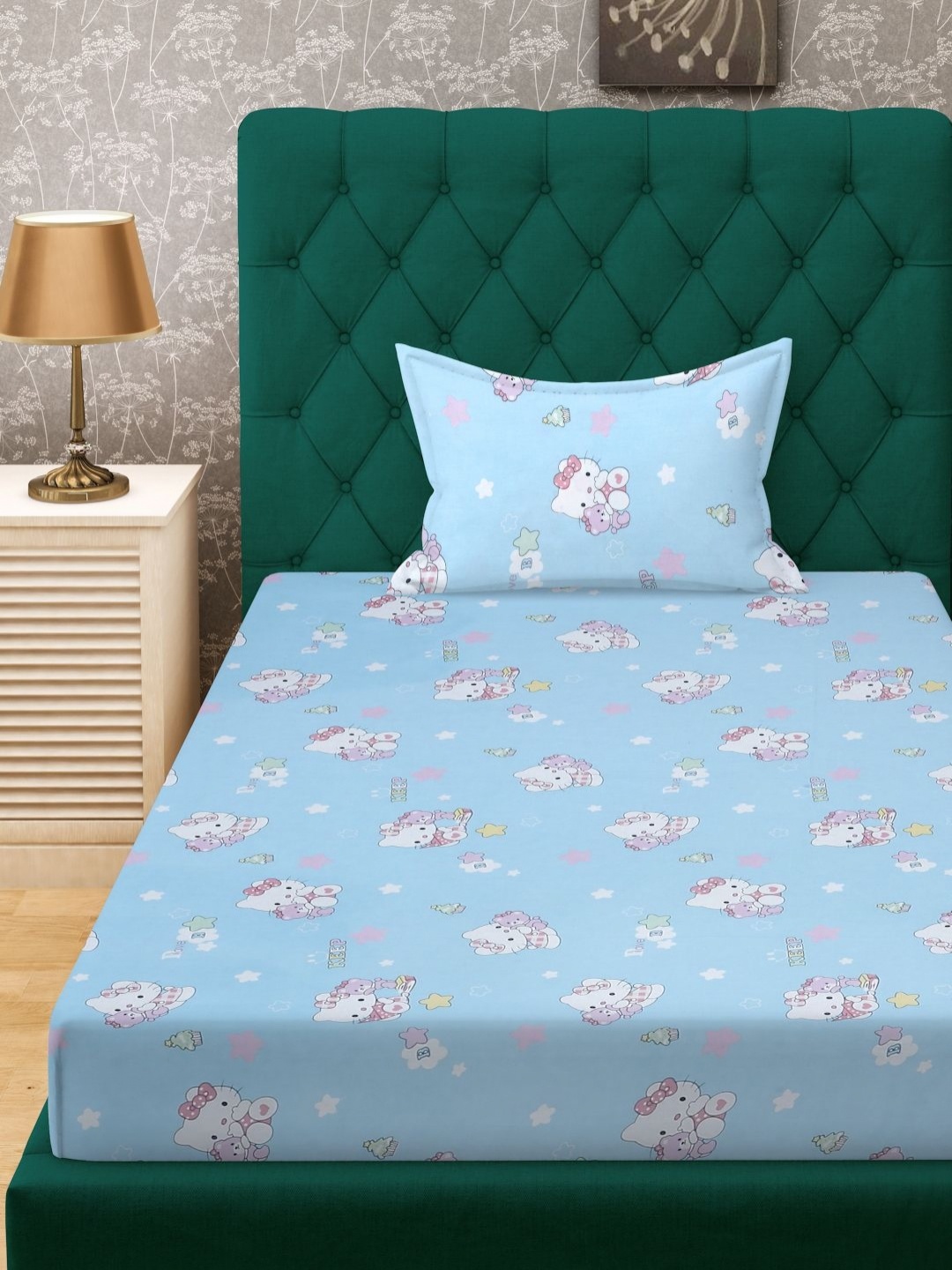 KLOTTHE Blue & White Printed Fitted 400TC Pure Cotton Single Bedsheet With Pillow Cover
KLOTTHE Blue & White Printed Fitted 400TC Pure Cotton Single Bedsheet With Pillow Cover