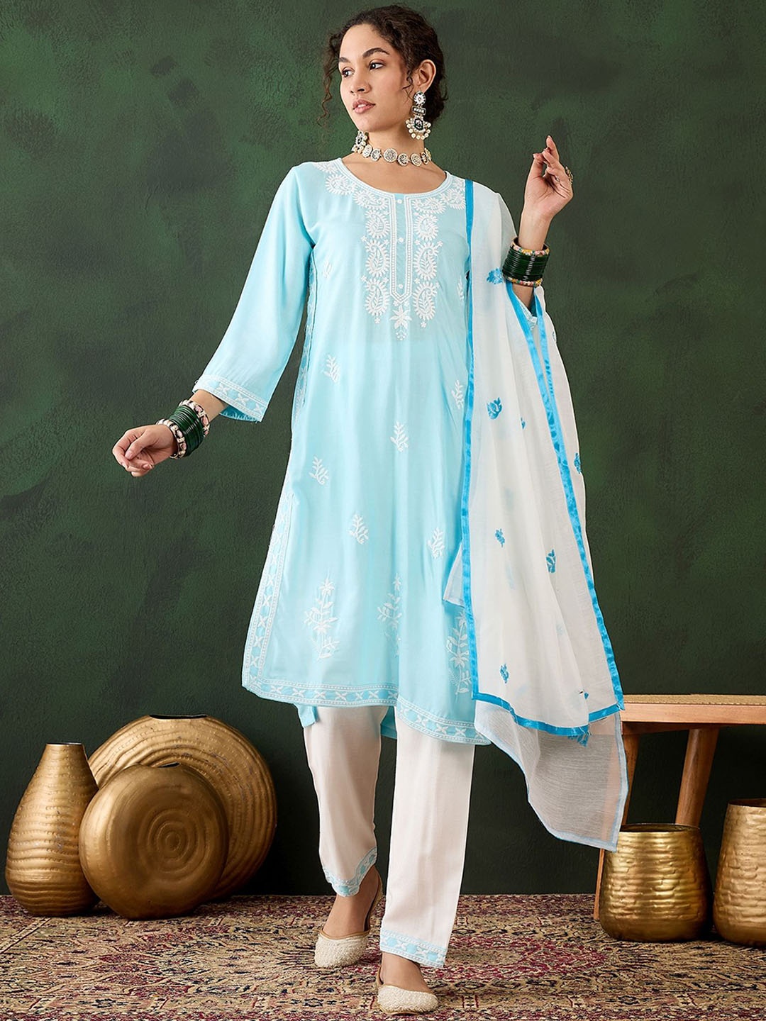 Maroosh Floral Embroidered Round Neck Thread Work Kurta With Trousers & Dupatta, Blue
Maroosh Floral Embroidered Round Neck Thread Work Kurta With Trousers & Dupatta, Blue