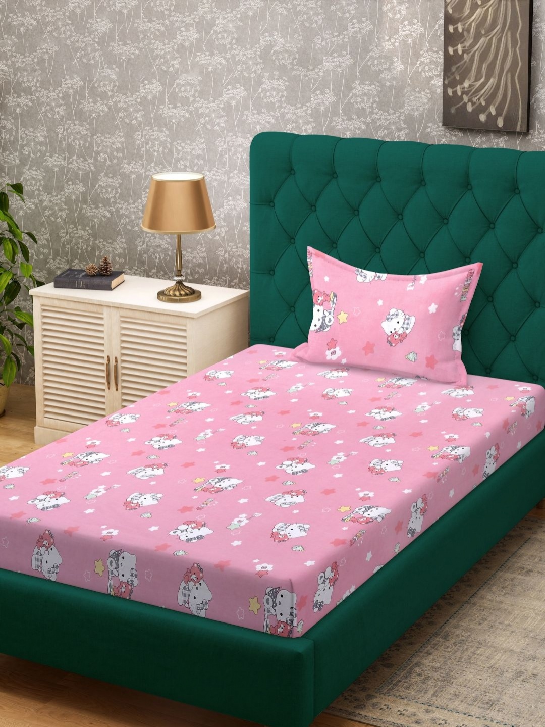 KLOTTHE Pink & White Printed Flat 400TC Pure Cotton Single Bedsheet With Pillow Cover
KLOTTHE Pink & White Printed Flat 400TC Pure Cotton Single Bedsheet With Pillow Cover