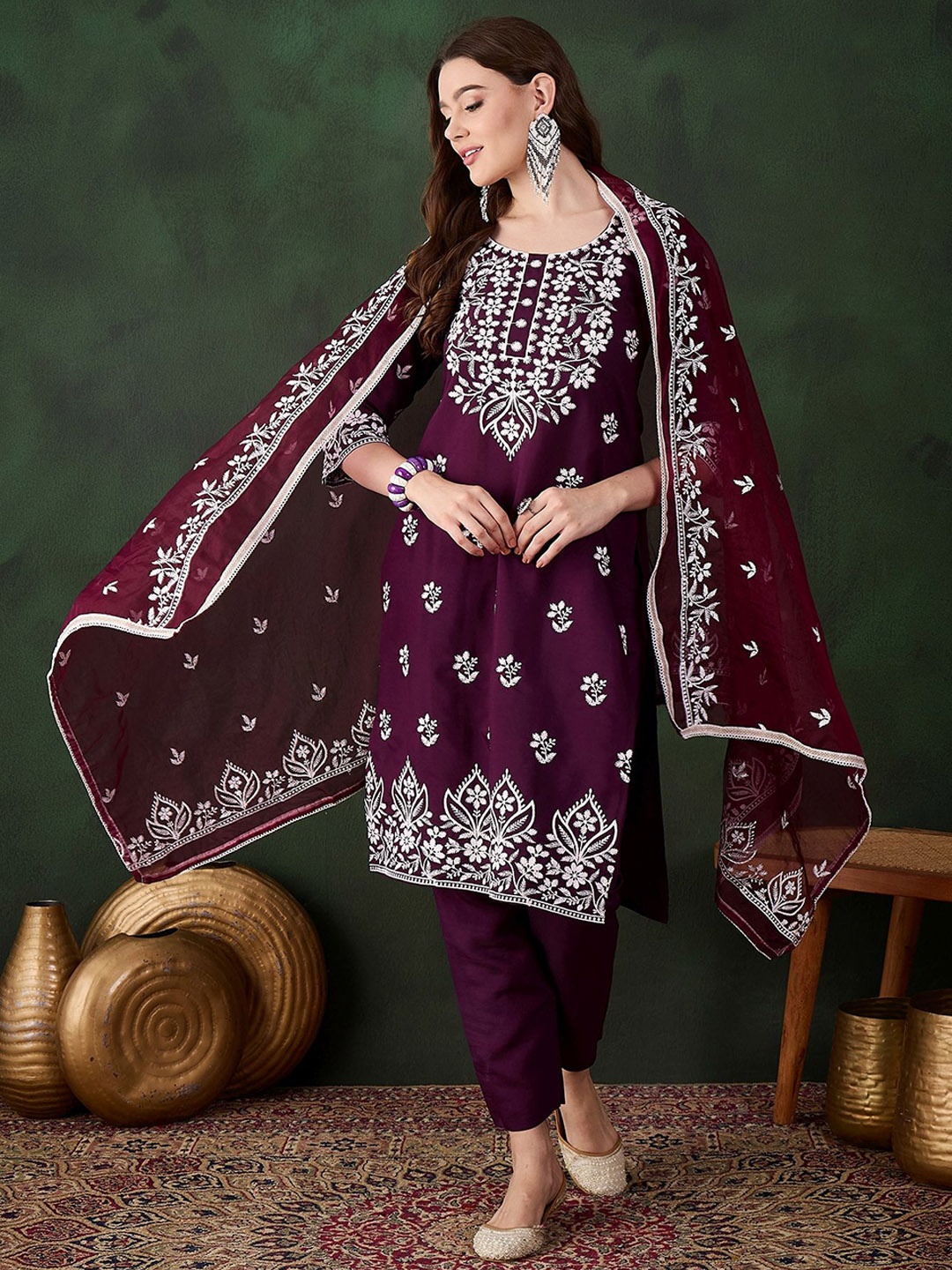 Maroosh Floral Embroidered Round Neck Thread Work Straight Kurta With Trouser & Dupatta, Purple
Maroosh Floral Embroidered Round Neck Thread Work Straight Kurta With Trouser & Dupatta, Purple