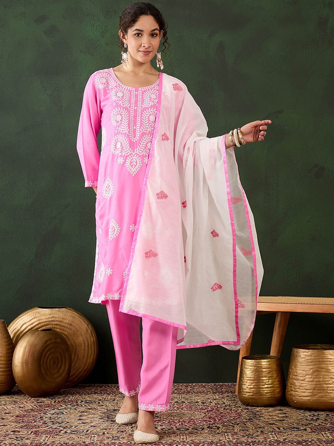 Maroosh Floral Embroidered Round Neck Thread Work Straight Kurta With Trouser & Dupatta, Pink
Maroosh Floral Embroidered Round Neck Thread Work Straight Kurta With Trouser & Dupatta, Pink