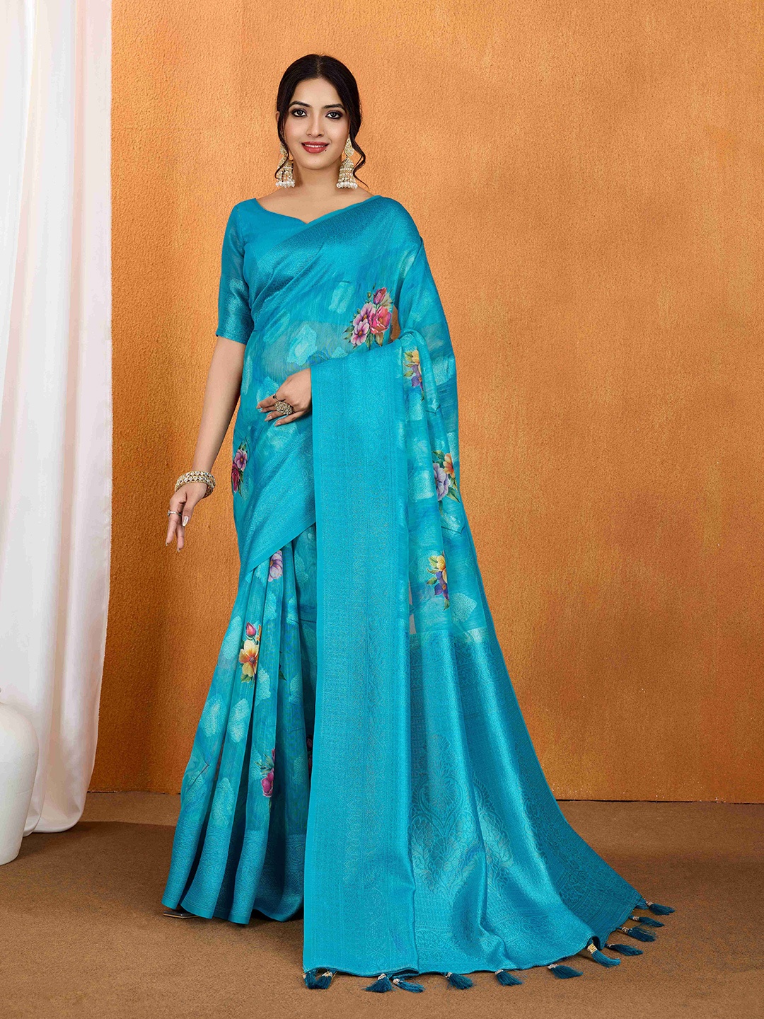 MUSKAN CREATION Floral Woven Design Zari Banarasi Saree With Unstitched Blouse Piece, Blue
MUSKAN CREATION Floral Woven Design Zari Banarasi Saree With Unstitched Blouse Piece, Blue