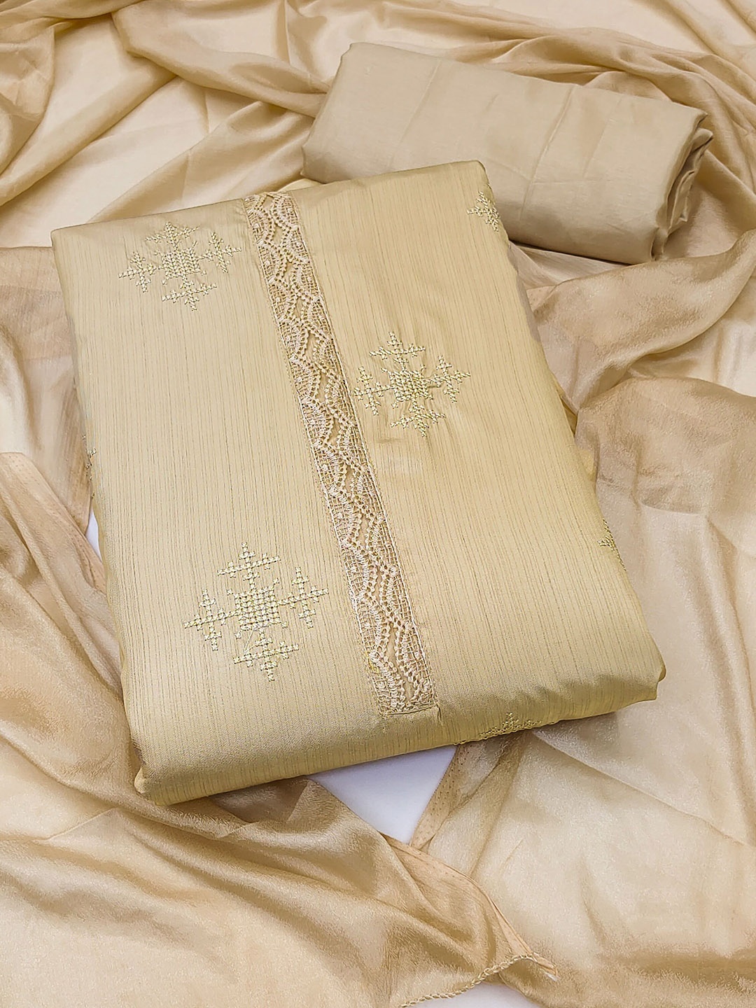 SAINOOR Ethnic Motifs Embroidered Sequinned Zora Silk Unstitched Dress Material, Beige
SAINOOR Ethnic Motifs Embroidered Sequinned Zora Silk Unstitched Dress Material, Beige