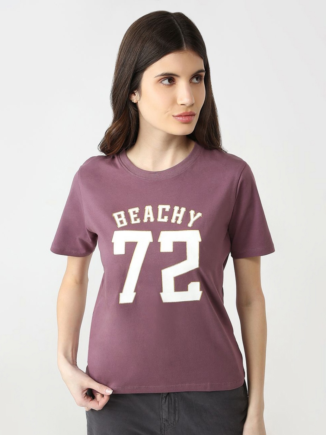 Kraus Jeans Women Varsity Printed Drop-Shoulder Sleeves Applique Slim Fit T-shirt, Mauve
Kraus Jeans Women Varsity Printed Drop-Shoulder Sleeves Applique Slim Fit T-shirt, Mauve