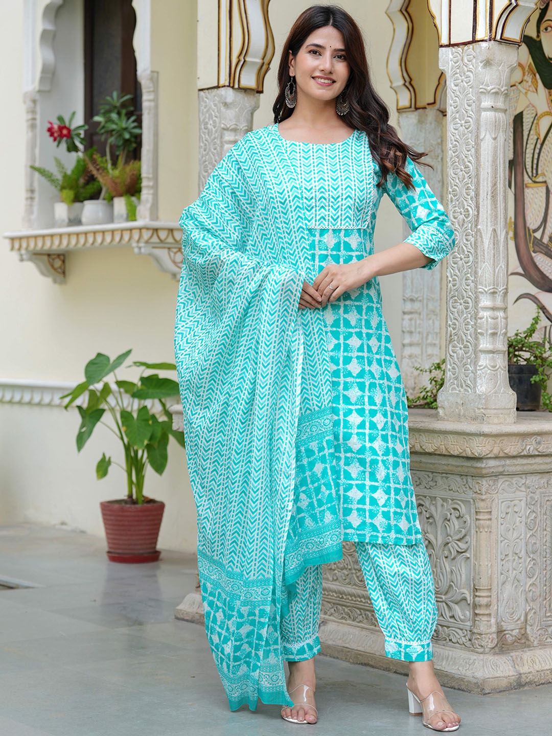 Moda Rapido Floral Printed Sequinned Pure Cotton Straight Kurta With Trousers & Dupatta, Turquoise blue
Moda Rapido Floral Printed Sequinned Pure Cotton Straight Kurta With Trousers & Dupatta, Turquoise blue