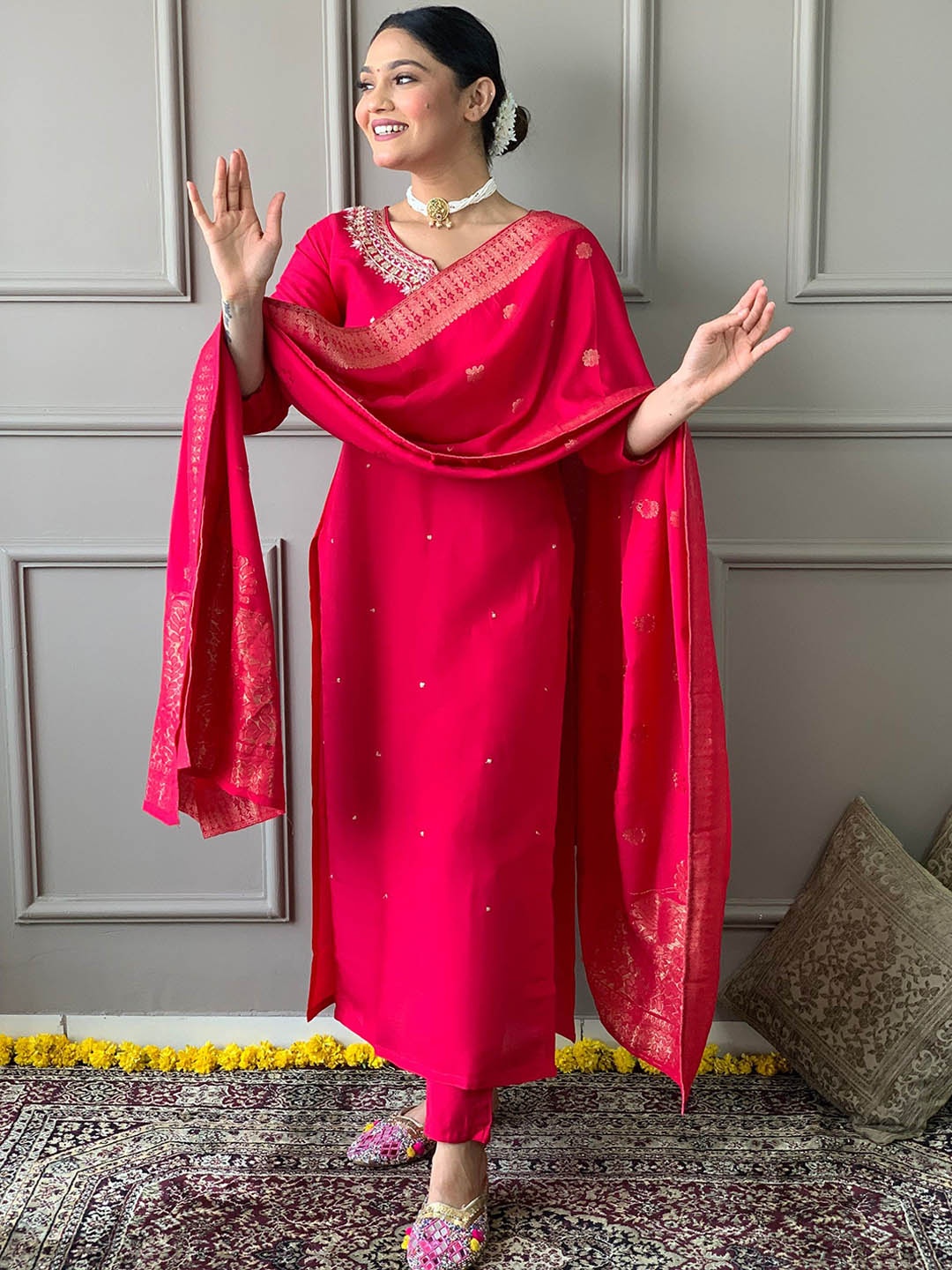 DIVASTRI Floral Embroidered Sequinned Chanderi Silk Straight Kurta With Trousers & Dupatta, Red
DIVASTRI Floral Embroidered Sequinned Chanderi Silk Straight Kurta With Trousers & Dupatta, Red