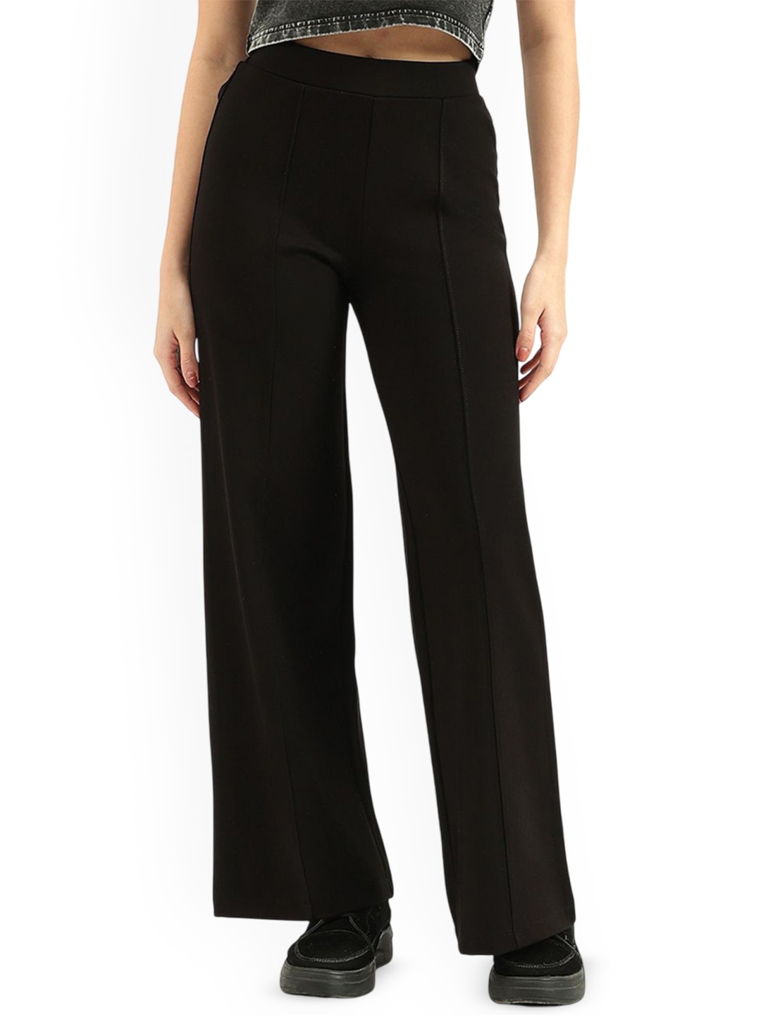 United Colors of Benetton Women Straight Fit High-Rise Pleated Trousers, Black
United Colors of Benetton Women Straight Fit High-Rise Pleated Trousers, Black
