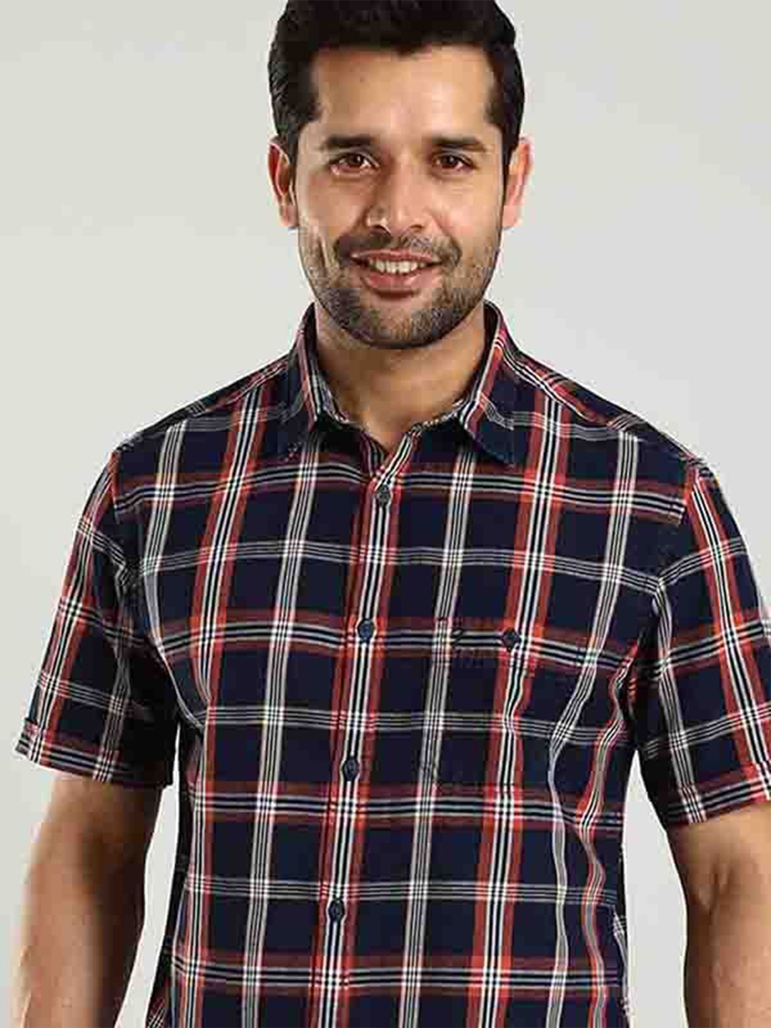 Indian Terrain Men Classic Slim Fit Tartan Checks Opaque Checked Casual Shirt, Red
Indian Terrain Men Classic Slim Fit Tartan Checks Opaque Checked Casual Shirt, Red