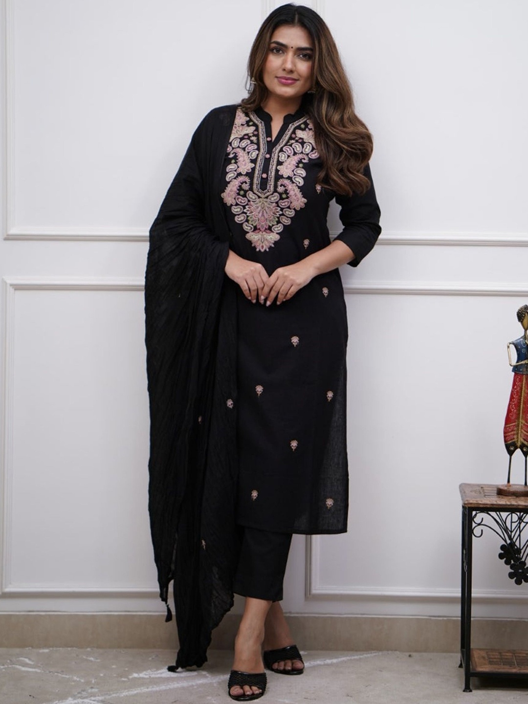 NIZA FASHION Women Ethnic Motifs Embroidered Regular Chanderi Silk Kurta with Trousers & With Dupatta, Black
NIZA FASHION Women Ethnic Motifs Embroidered Regular Chanderi Silk Kurta with Trousers & With Dupatta, Black