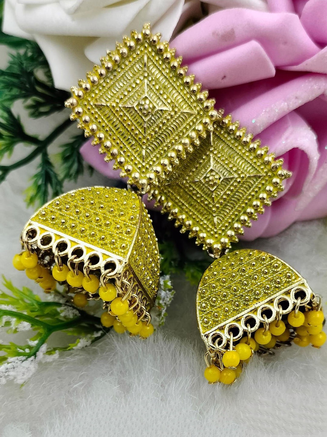 JMBW INTERNATIONAL Set Of 2 Gold-Plated Artificial Beaded Diamond Shaped Jhumkas, Yellow
JMBW INTERNATIONAL Set Of 2 Gold-Plated Artificial Beaded Diamond Shaped Jhumkas, Yellow