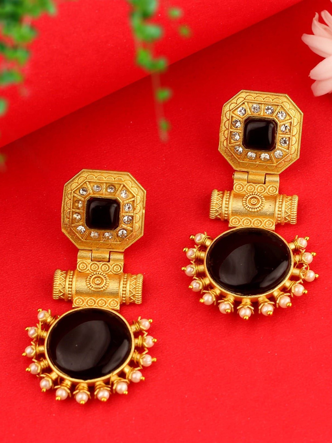 SANAA CREATIONS Gold-Plated Artificial Stones Studded Geometric Shaped Drop Earrings
SANAA CREATIONS Gold-Plated Artificial Stones Studded Geometric Shaped Drop Earrings