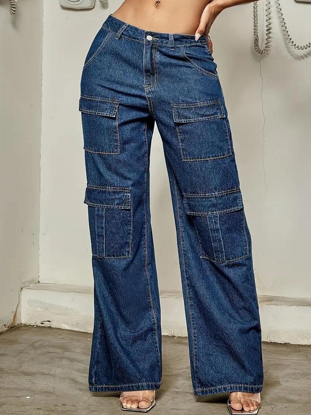 DressBerry Women Comfort Wide Leg High-Rise Light Fade Acid Wash Stretchable Jeans, Blue
DressBerry Women Comfort Wide Leg High-Rise Light Fade Acid Wash Stretchable Jeans, Blue