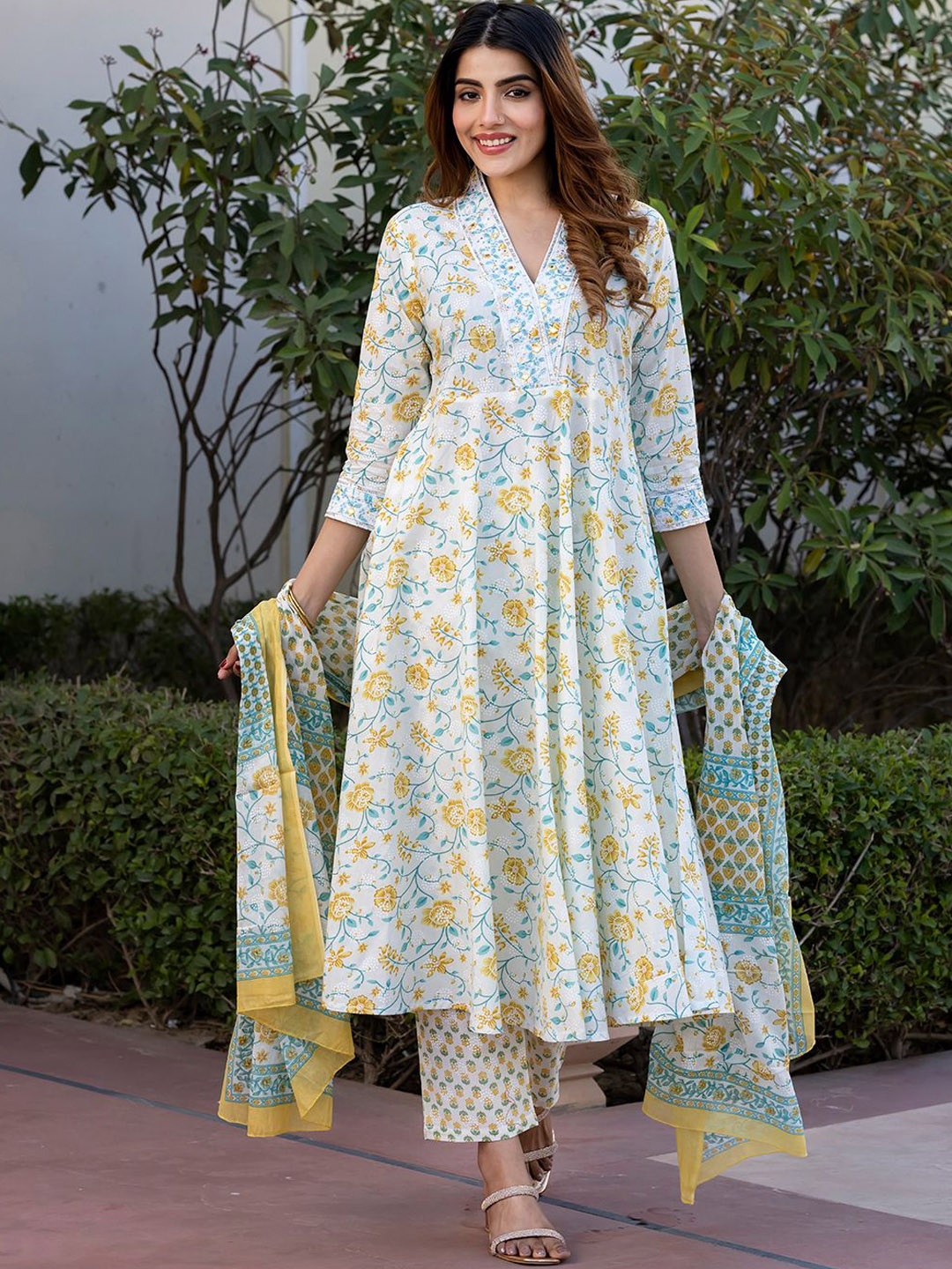 KALINI Women Floral Printed Regular Sequinned Pure Cotton Kurta with Trousers & With Dupatta, Yellow
KALINI Women Floral Printed Regular Sequinned Pure Cotton Kurta with Trousers & With Dupatta, Yellow