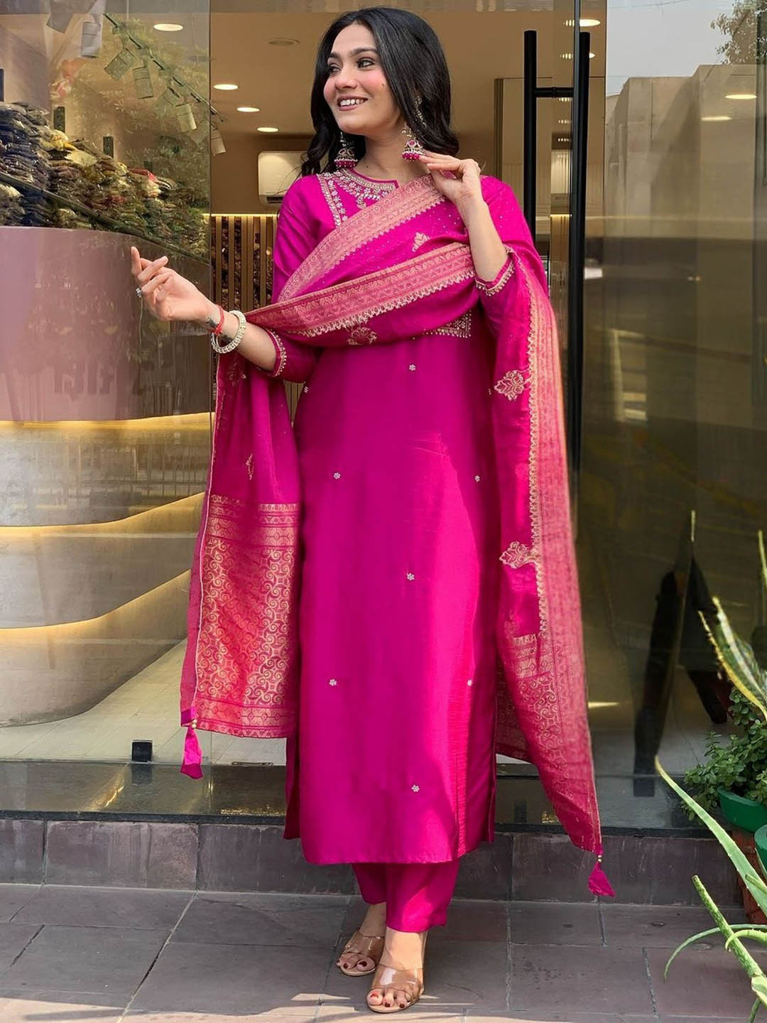 DIVASTRI Floral Embroidered Notch Neck Chanderi Silk Straight Kurta With Trouser & Dupatta, Fuchsia
DIVASTRI Floral Embroidered Notch Neck Chanderi Silk Straight Kurta With Trouser & Dupatta, Fuchsia