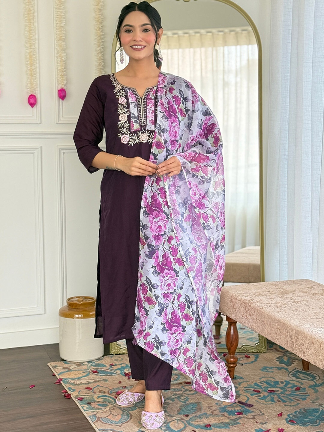 Navlik Floral Yoke Design Notch Neck Thread Work Straight Kurta With Trousers & Dupatta, Purple
Navlik Floral Yoke Design Notch Neck Thread Work Straight Kurta With Trousers & Dupatta, Purple