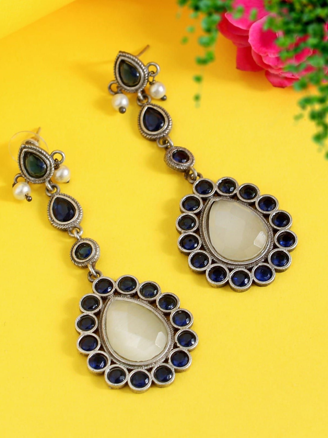 SANAA CREATIONS Silver-Plated Artificial Stone Studded Contemporary Oxidised Drop Earrings
SANAA CREATIONS Silver-Plated Artificial Stone Studded Contemporary Oxidised Drop Earrings