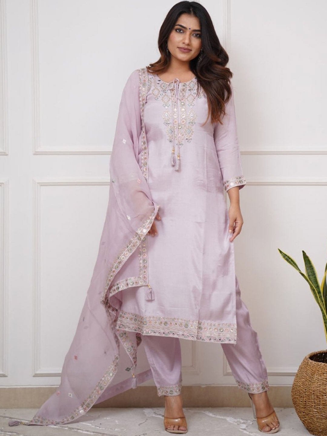 NIZA FASHION Women Floral Work Chanderi Silk Kurta with Trousers & With Dupatta, Beige
NIZA FASHION Women Floral Work Chanderi Silk Kurta with Trousers & With Dupatta, Beige