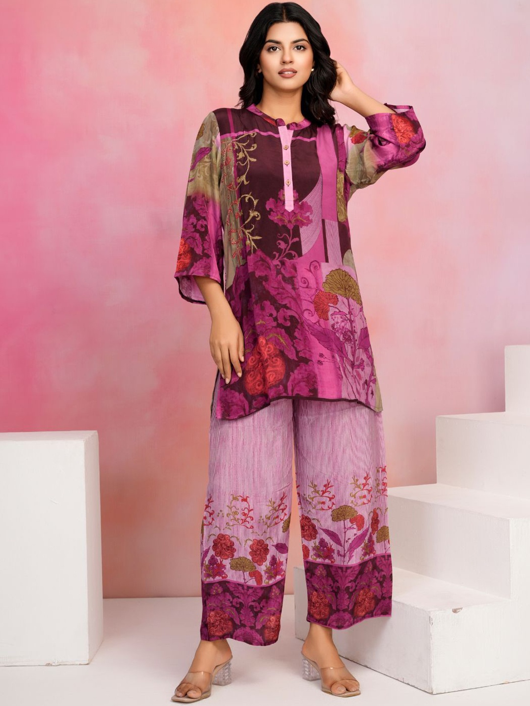 Kaftanize Floral Printed Mandarin Collar Silk Crepe Straight Kurti With Trousers, Pink
Kaftanize Floral Printed Mandarin Collar Silk Crepe Straight Kurti With Trousers, Pink