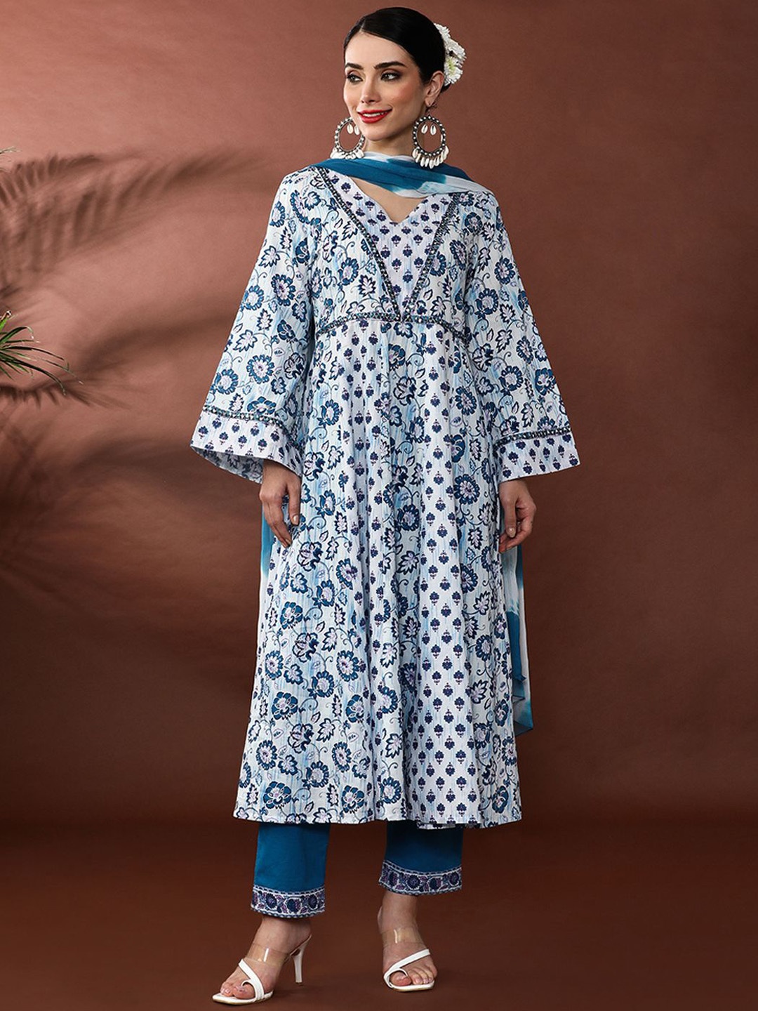 Anouk Floral Printed V Neck Mirror Work Pure Cotton A-Line Kurta With Trousers & Dupatta, Blue
Anouk Floral Printed V Neck Mirror Work Pure Cotton A-Line Kurta With Trousers & Dupatta, Blue