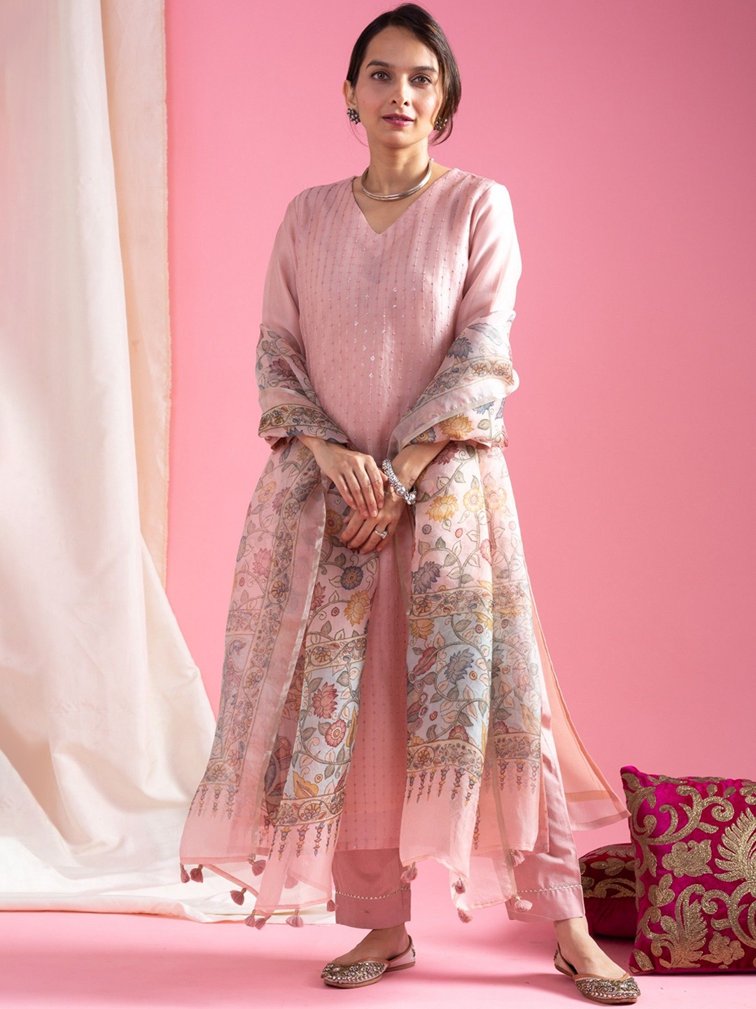 THE52 Striped Sequinned Work V-Neck Chanderi Silk Straight Kurta With Trousers & Dupatta, Pink
THE52 Striped Sequinned Work V-Neck Chanderi Silk Straight Kurta With Trousers & Dupatta, Pink
